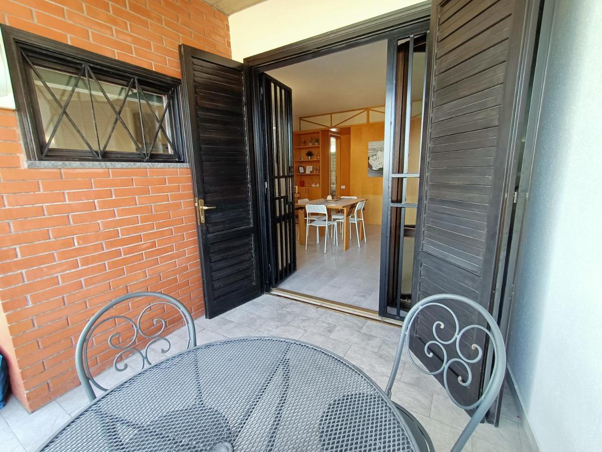Venusilia Apartment - Free Parking อาชิ กัสเตลโล ภายนอก รูปภาพ