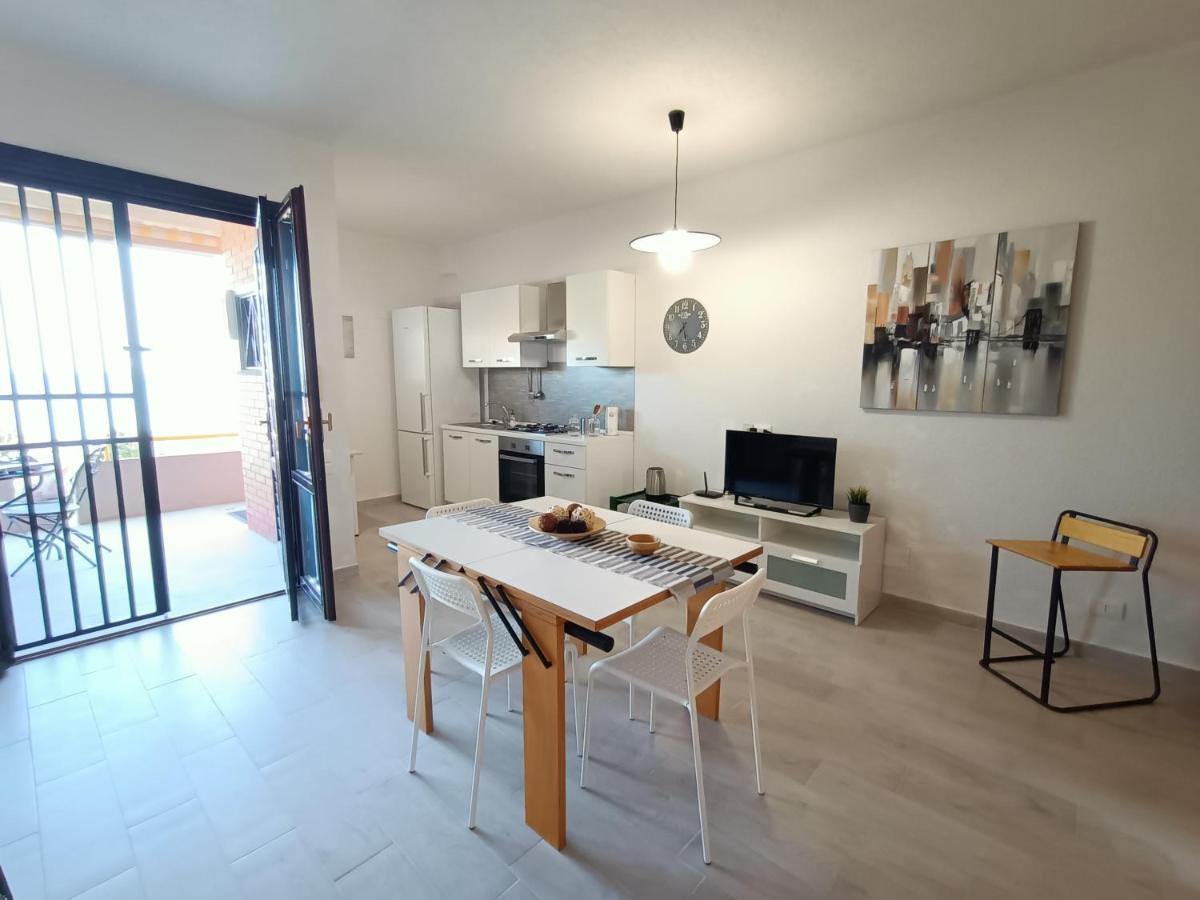 Venusilia Apartment - Free Parking อาชิ กัสเตลโล ภายนอก รูปภาพ