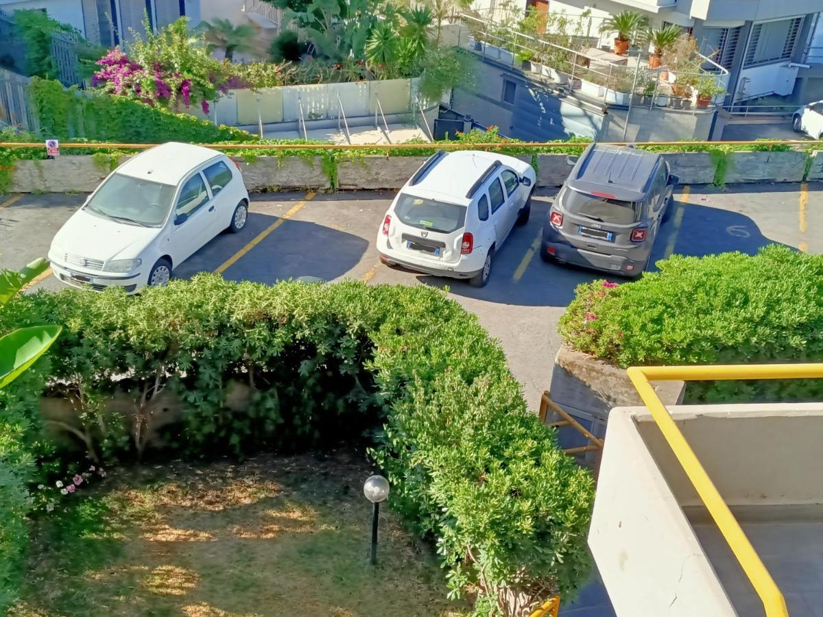 Venusilia Apartment - Free Parking อาชิ กัสเตลโล ภายนอก รูปภาพ